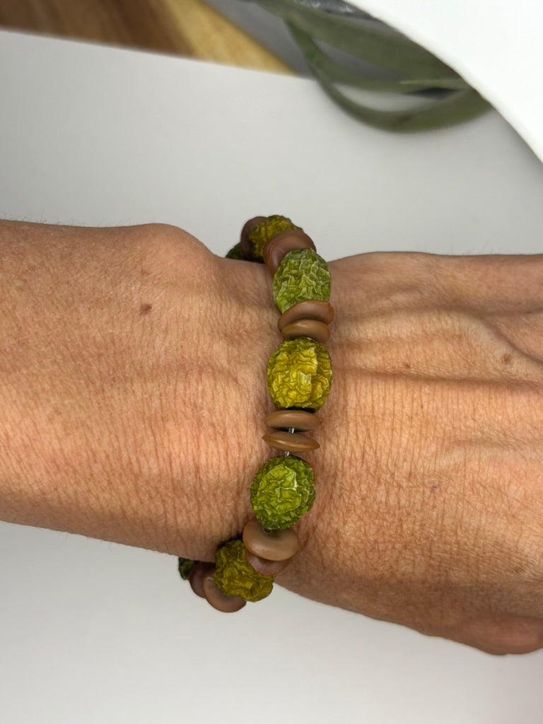 China Berry / Feather Acacia Seed Bracelet